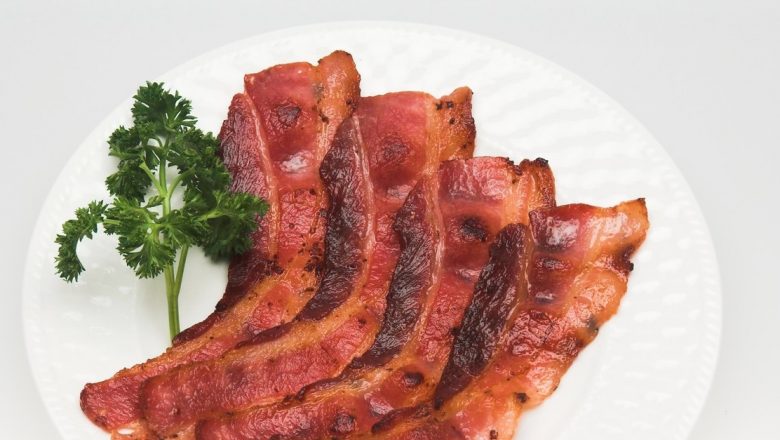 Îngrijirea sănătății colonului: Alimentele de evitat pentru prevenirea cancerului de colon