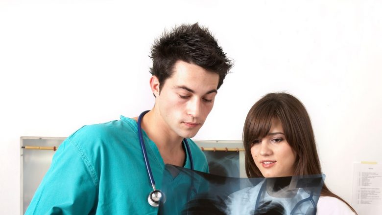 Evaluarea Riscului de Cancer Pulmonar: Un Pas Vital pentru Sănătate