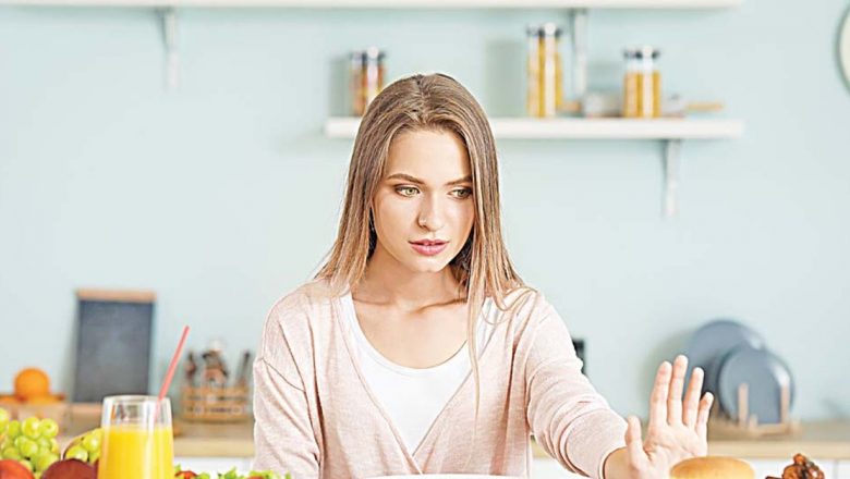 Cinci strategii eficiente pentru a înfrunta poftele alimentare nesănătoase