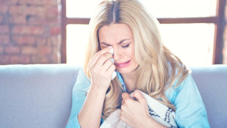 Plânsul: O eliberare emoțională esențială pentru sănătatea noastră mentală și fizică