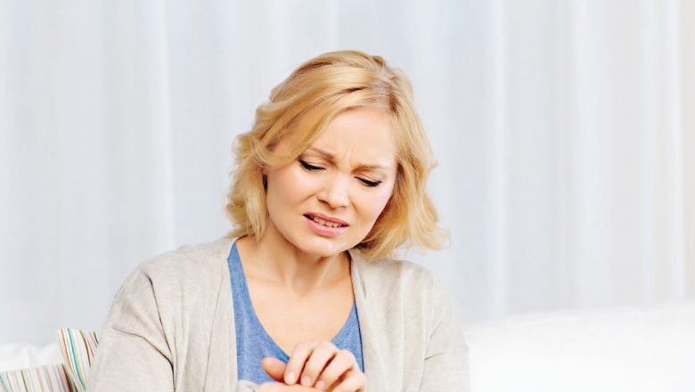 Amorțirea Mâinilor: Cauze, Implicații și Recomandări pentru Sănătate