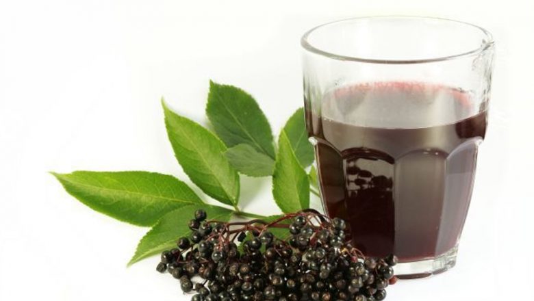 Beneficiile surprinzătoare ale sucului de soc: De ce ar trebui să-l incluzi în dieta ta zilnică