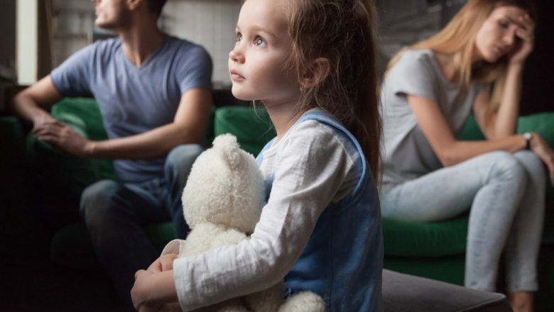 Impactul divorțului asupra copiilor: Întrebări esențiale și răspunsuri adaptate