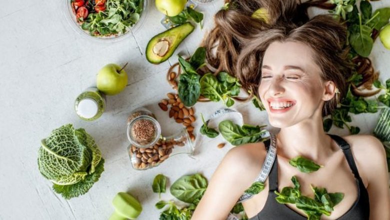 Impactul Alimentației Asupra Sănătății Părului: Nutrienți Esențiali și Surse de Alimentație