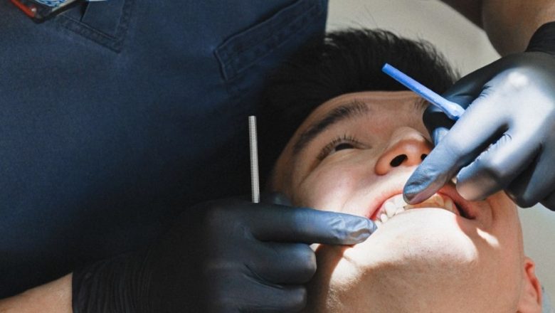 Importanța Sănătății Gingiilor: Curiozități și Implicații pentru Sănătatea Orală