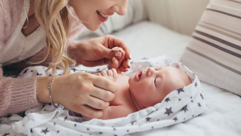 Ghidul complet pentru îngrijirea sănătății bebelușilor: Sfaturi esențiale pentru părinți
