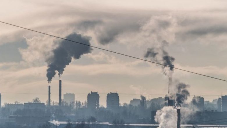 Pensiile anticipate și poluarea: O analiză a noilor reglementări privind pensionarea în orașele afectate de poluare