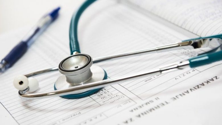 Ghid Complet pentru Recuperarea După Operația de Cataractă: Sfaturi și Recomandări Esențiale