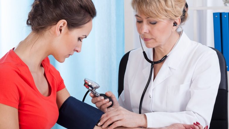 Ghidul Alimentației pentru Controlul Tensiunii Arteriale: Ce Să Consumăm pentru o Inimă Sănătoasă
