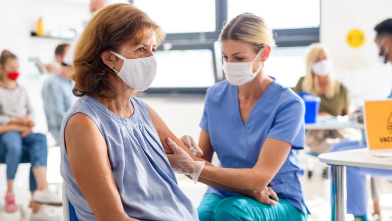 Imunitatea după Vaccinarea Anti Covid-19: Ce Spun Studiile și Experții