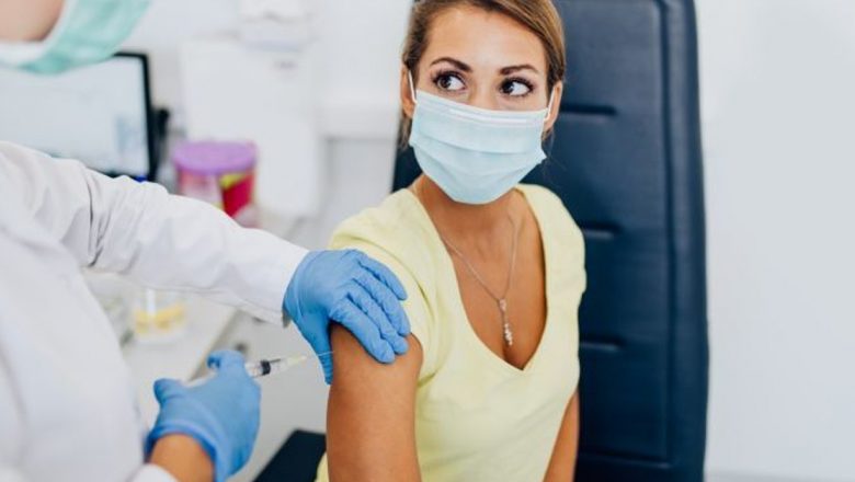 Vaccinarea Anti-COVID-19 la Medicii de Familie: Un Nou Pas în Combaterea Pandemiei