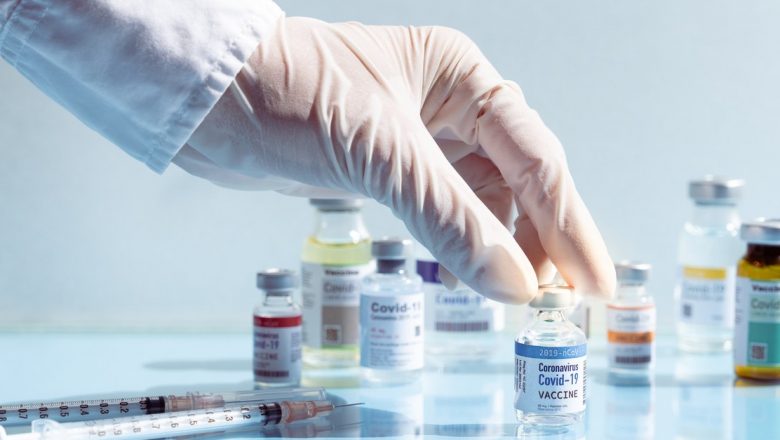 Analiza Detaliată a Reacțiilor Adverse la Vaccinurile COVID-19: Pfizer vs. AstraZeneca