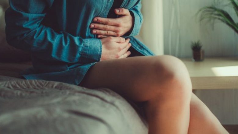 Soluții Naturale pentru Calmarea Durerilor Menstruale: O Analiză Detaliată