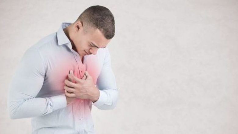 Durerea în piept: un nou simptom asociat cu COVID-19 care necesită atenție sporită