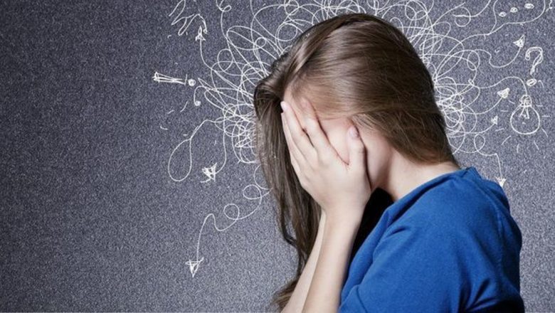 Anxietatea în Societatea Modernă: Înțelegerea, Manifestările și Implicațiile Sale