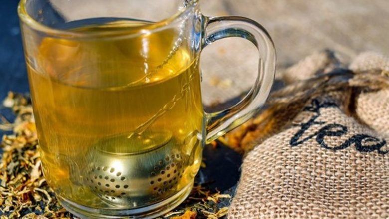 Flori de Sânziene: Tradiții, Beneficii și Remedii Naturiste