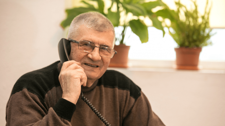 Telefonul Vârstnicului: O Linie de Sprijin Vitală pentru Seniorii din România
