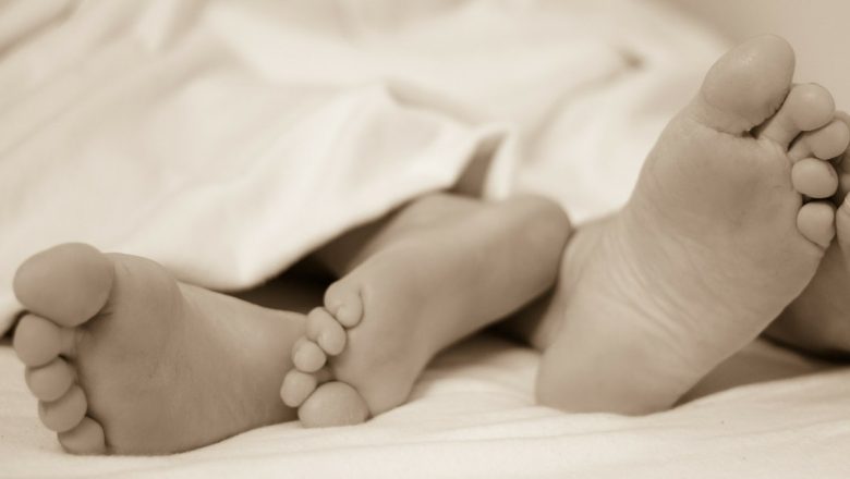 Secretele Intimității: Cum să Îi Îndeplinești Fantaziile în Pat