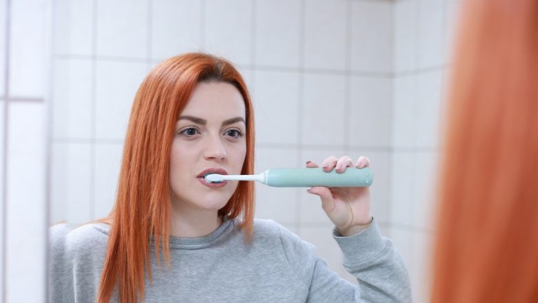 Importanța igienei dentare: Cât de des ar trebui să ne spălăm pe dinți pentru o sănătate orală optimă?