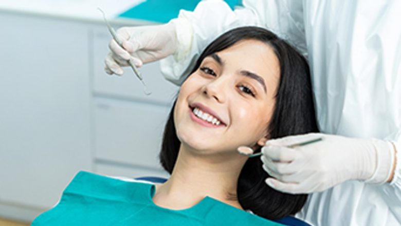 Secretele unei Sănătăți Dentare Optime: Alimentația ca Factor Cheie