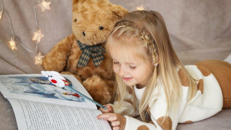 Cum să Îi Inspiri Pe Copii Să Citească: Ghid Complet de Selecție a Cărților pe Vârste