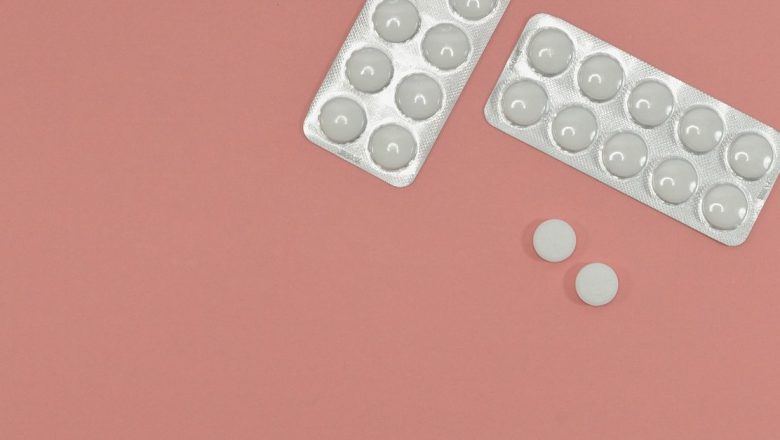Aspirina: O promisiune în tratamentul formelor agresive de cancer la sân?