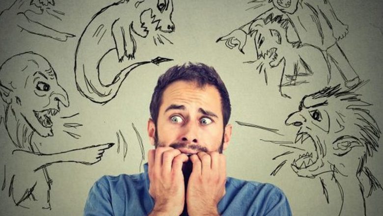 Sindromul impostorului: Înțelegerea, Impactul și Modalitățile de Depășire