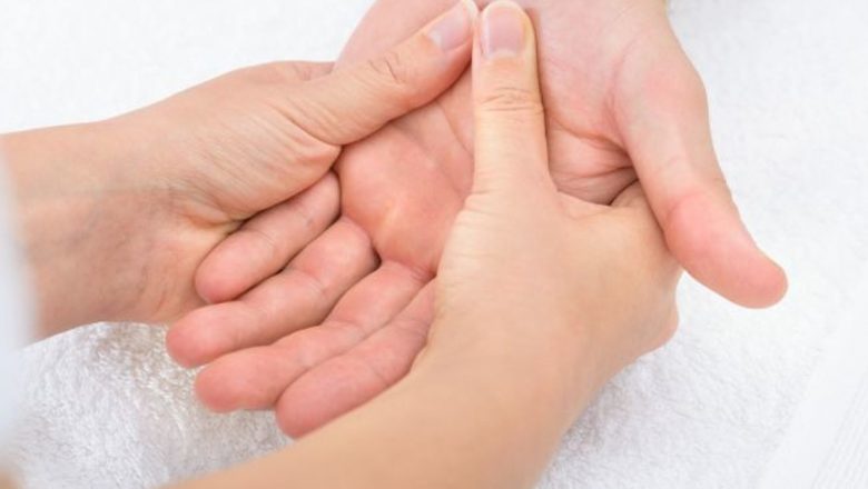 Reflexoterapia în Palmă: O Cheie pentru Sănătate și Relaxare