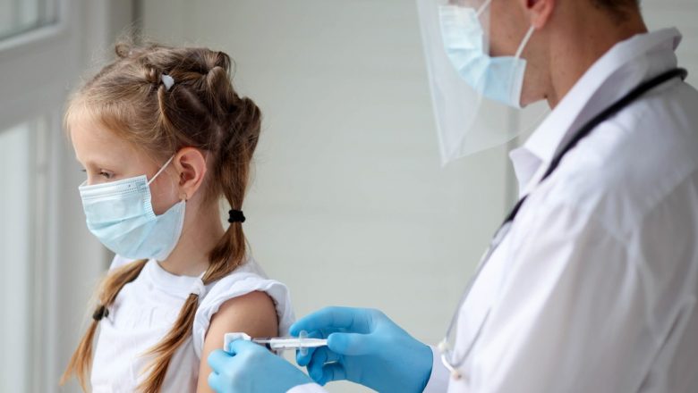 Vaccinul Anti Covid-19 de la Pfizer: Siguranța și Eficiența pentru Copiii între 5 și 12 Ani