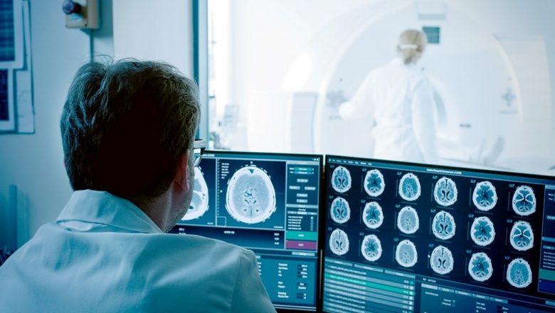 Recunoașterea Semnelor Accidentului Vascular Cerebral: O Urgență Care Poate Salva Vieți