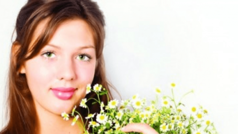 Remedii Naturale pentru Indigestie: Cum Muşeţelul şi Alte Plante Pot Îmbunătăţi Digestia
