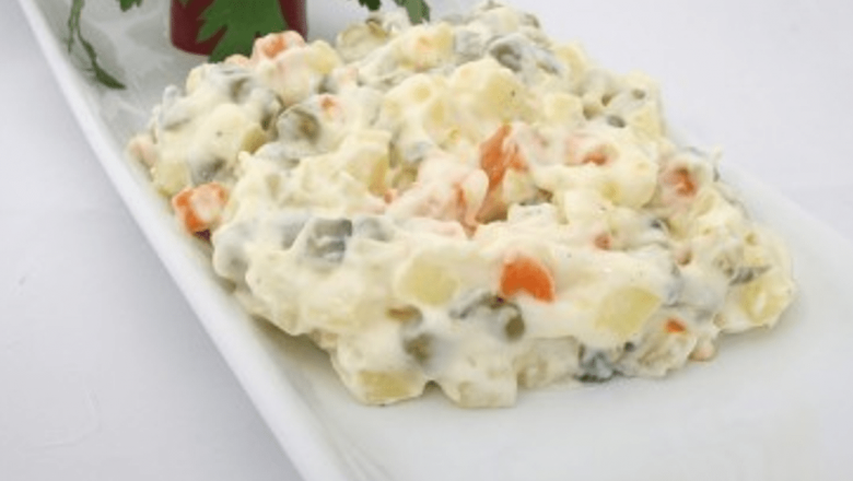 Salata de Boeuf Sănătoasă: Rețeta Perfectă pentru Sărbători fără Griji