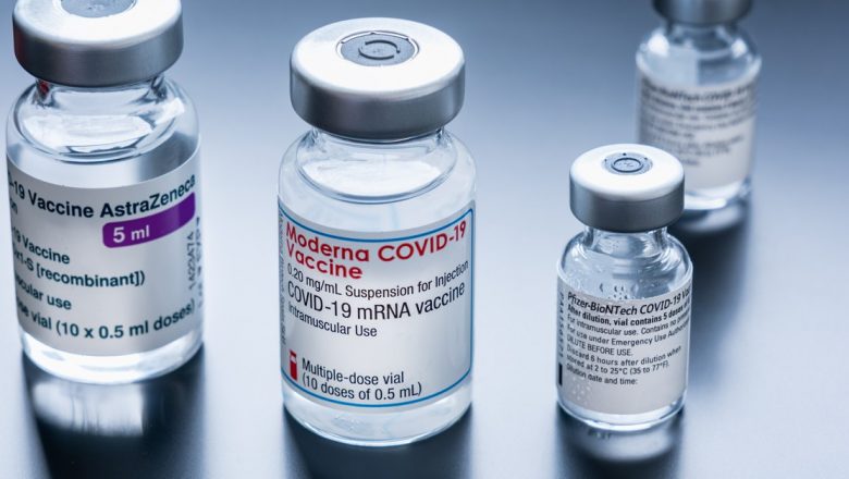 Eficiența vaccinurilor anti-COVID-19 în fața variantei Omicron: o analiză detaliată