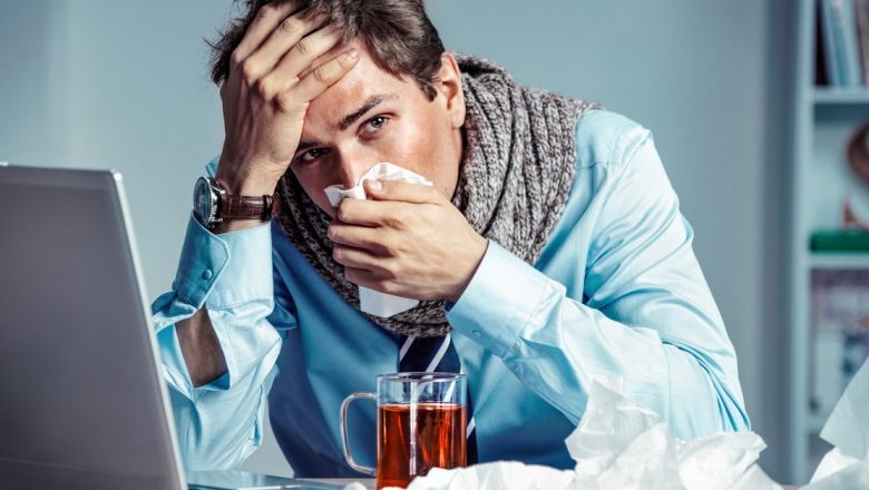 Cum să Distingi Între Răceală și COVID-19: Analiză Detaliată a Simptomelor și Implicațiilor