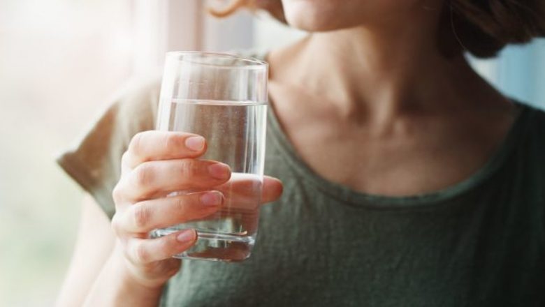 Impactul deshidratării asupra sănătății: De ce este esențial să consumi suficientă apă