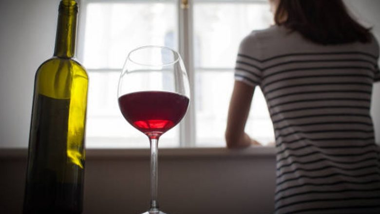 Impactul pandemiei asupra consumului de alcool: O analiză detaliată a tendințelor și implicațiilor sociale