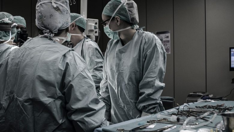 Între Ignoranță și Realitate: Mesajul Alarmant al unui Medic ATI în Fața Creșterii Cazurilor COVID-19