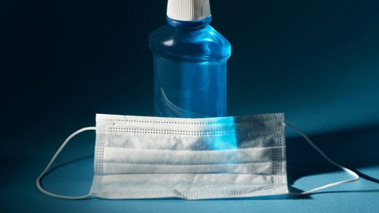 Inovații în Lupta Împotriva SARS-CoV-2: Cum Apa de Gură Ar putea Dezinfecta Membrana Virusului
