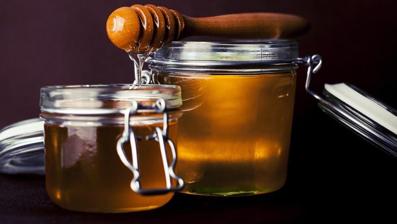 Beneficiile produselor apicole pentru sănătatea copiilor: O abordare holistică