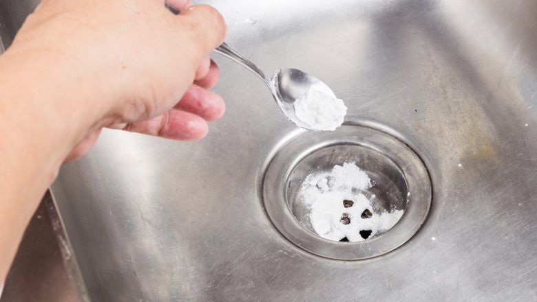 Descoperă puterea bicarbonatului de sodiu: 7 trucuri esenţiale pentru o curăţenie eficientă