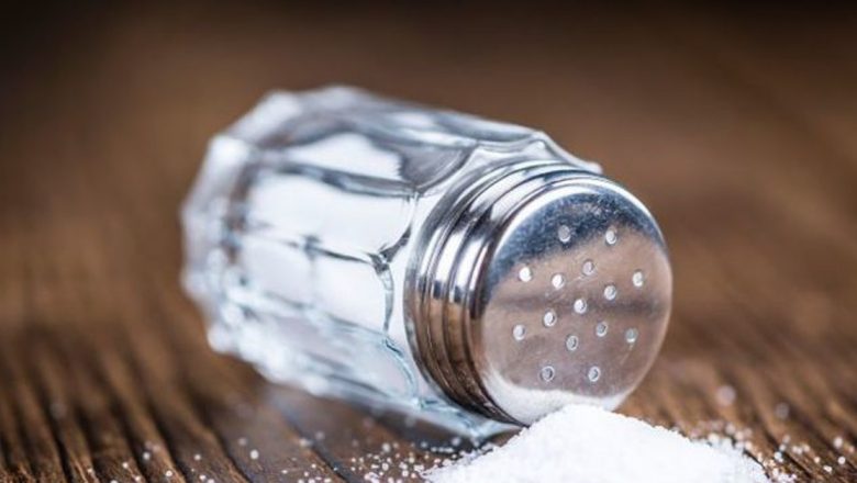 Impactul consumului excesiv de sare asupra sănătății: De la retenția de apă la riscurile grave