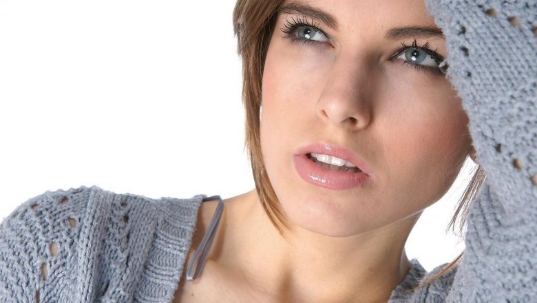 Dieta Anti-Acnee: Cele 5 Ingredient-Cheie pentru Sănătatea Tenului Tău
