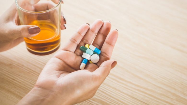 Riscurile asocierii medicamentelor cu alcoolul: Ce trebuie să știm