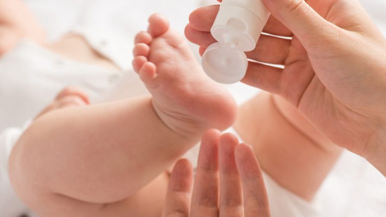 Ghid complet pentru îngrijirea bebelușului: Tot ce trebuie să știi pentru sănătatea și bunăstarea lui
