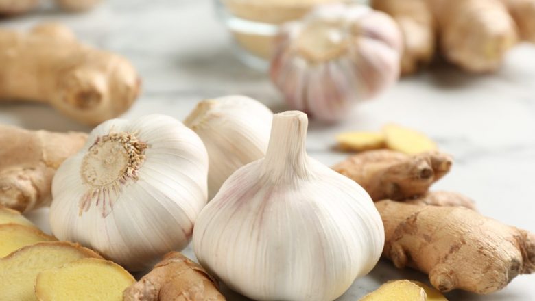 Remedii Naturale pentru Subțierea Sângelui și Prevenirea Cheagurilor: O Analiză Detaliată