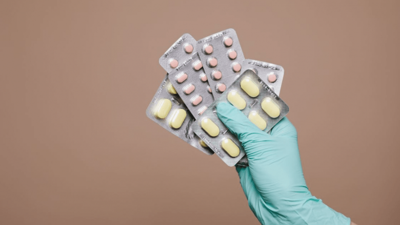 Eficiența medicamentelor: Cum poziția corpului influențează absorbția pastilelor