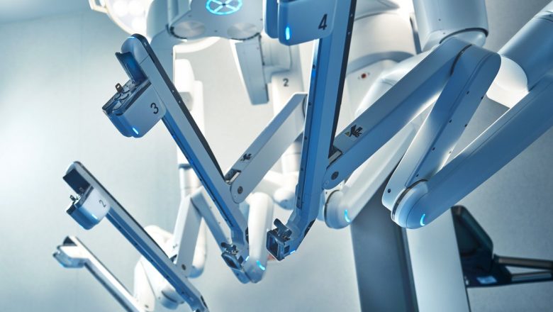 Inovație în Chirurgia Robotică: O Primă Intervenție pentru Tratarea Herniei Incizionale Gigante în România