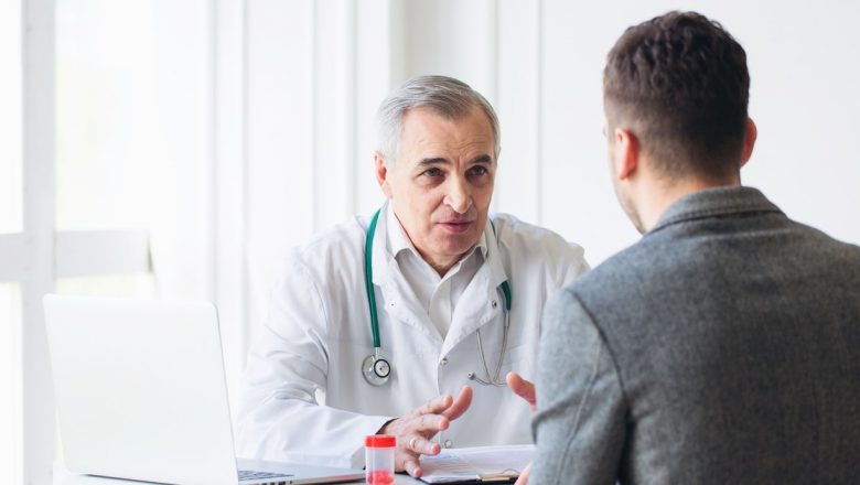 Importanța comunicării deschise cu medicul: Ce informații nu trebuie să ascunzi