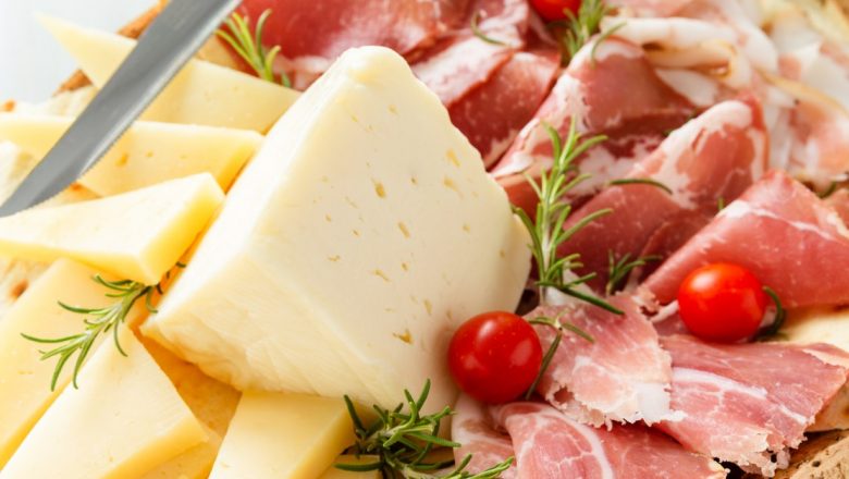 Impactul consumului de mezeluri asupra sănătății: De ce platouașele cu carne pot crește riscul de boli metabolice