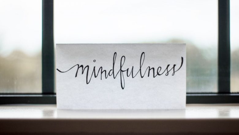 Îmbunătățirea atenției: Rolul meditației, exercițiilor și somnului în performanța mentală
